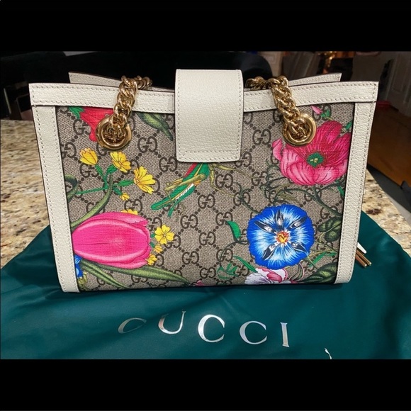 Gucci GG Flora Shoulder Bag - Picture 6 of 13